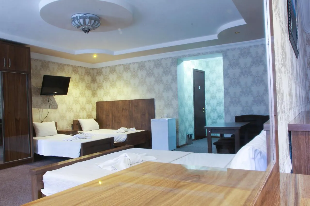 New Palace Shardeni Tiflis Otel