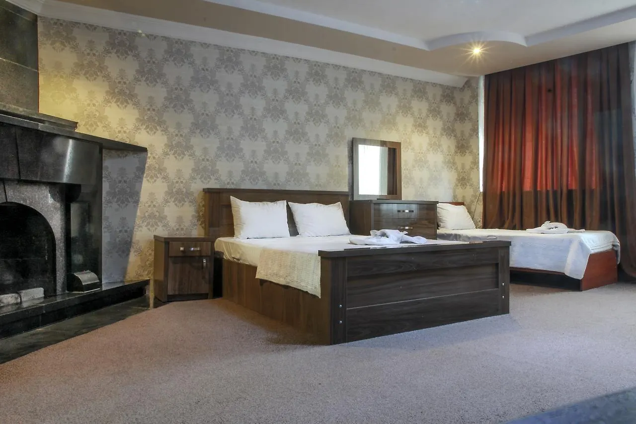 New Palace Shardeni Tiflis 3*,